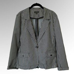 ELCC Women's Stripe Gray Jacket And Matching Capris